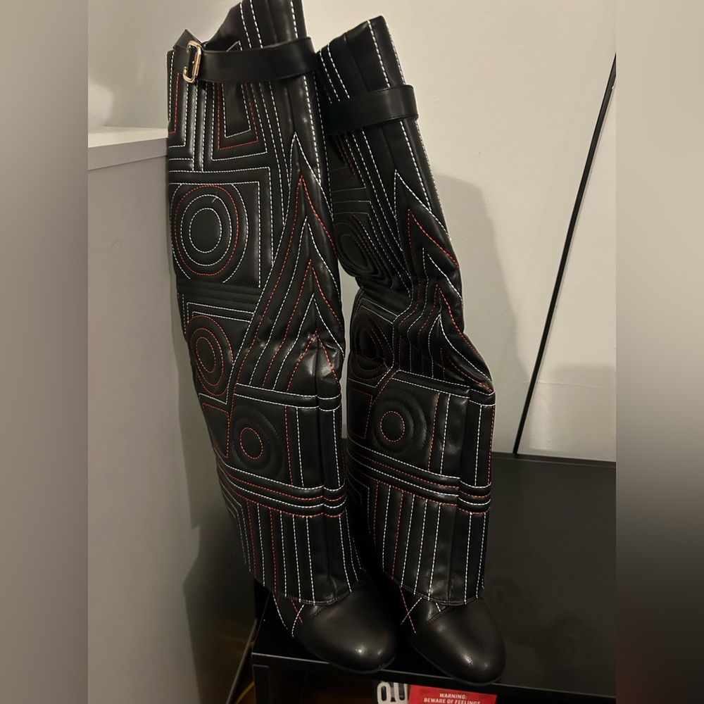 Black and Red Geometric Patterned Boots
